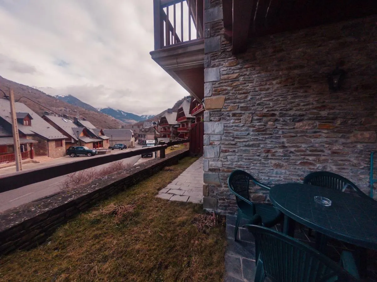 Apartamento Aneto Les Bordes 0*,  Spain